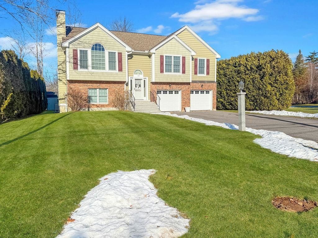 Photo of 129 Sunset Drive, Belmont, NH 03220 (MLS # 5073421)