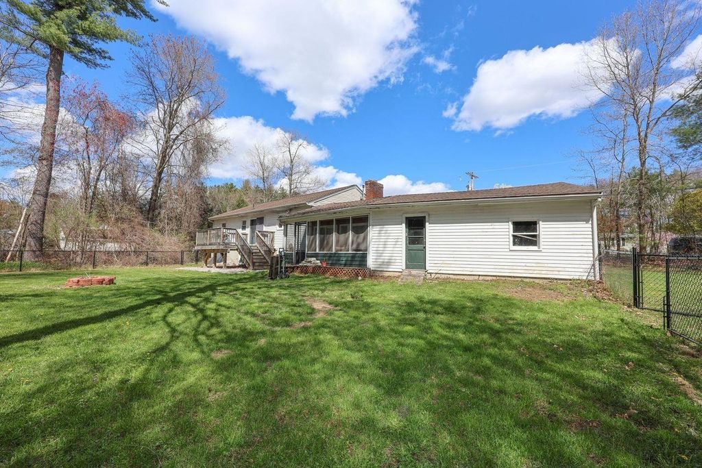 Photo of 95 Turkey Hill Road, Merrimack, NH 03054 (MLS # 5087645)