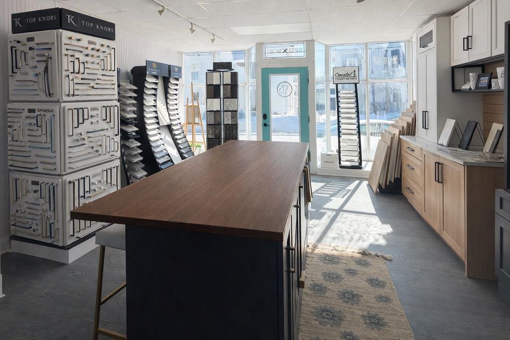 Photo of 369 Islington Street #A, Portsmouth, NH 03801 (MLS # 5077714)