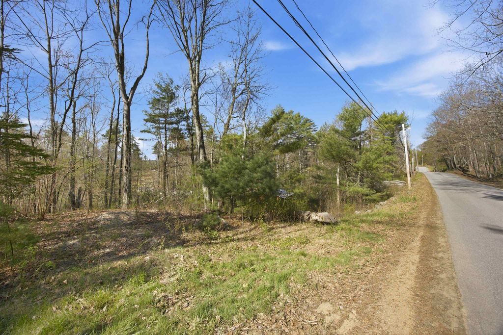 Photo of 87 Bear Hill Road #Map 8, Lot 28, Chichester, NH 03258 (MLS # 5088078)