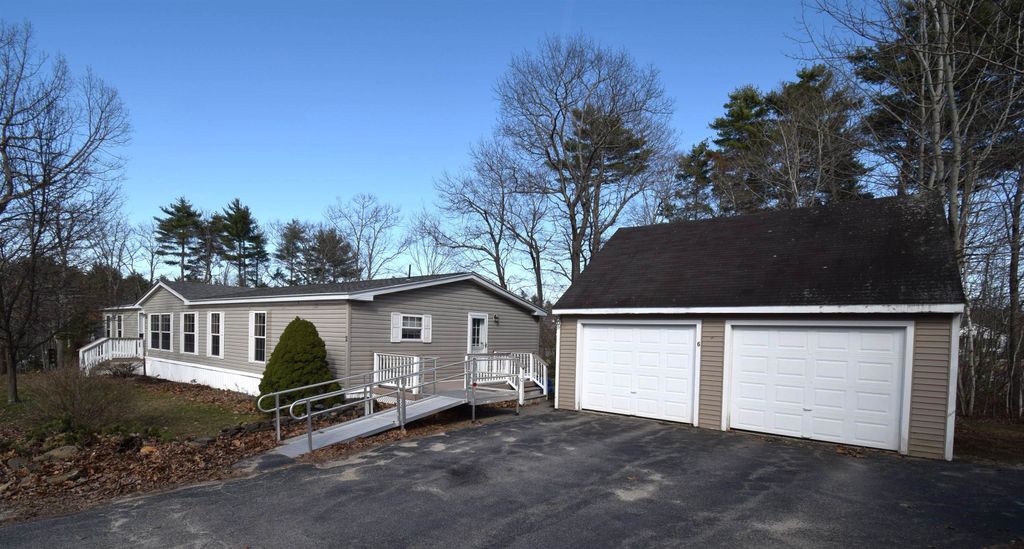 Photo of 6 George's Lane, Fremont, NH 03044 (MLS # 5082477)