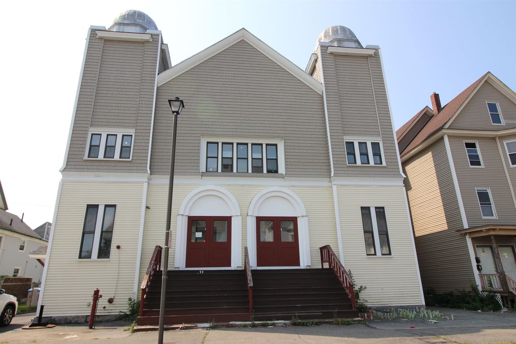 Photo of 293 Central Street #3, Manchester, NH 03103 (MLS # 5056196)