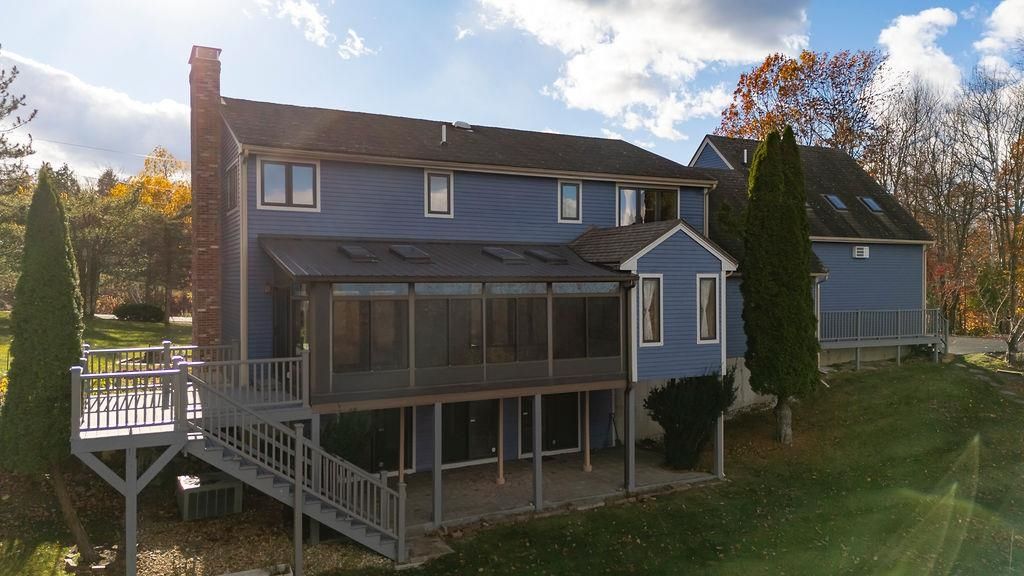 Photo of 8 Longview Drive, Bow, NH 03304 (MLS # 5068911)