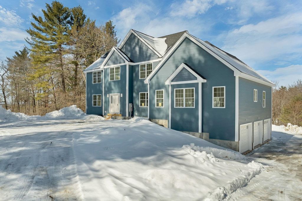 Photo of 8 Wiley Hill Road, Londonderry, NH 03053 (MLS # 5078457)