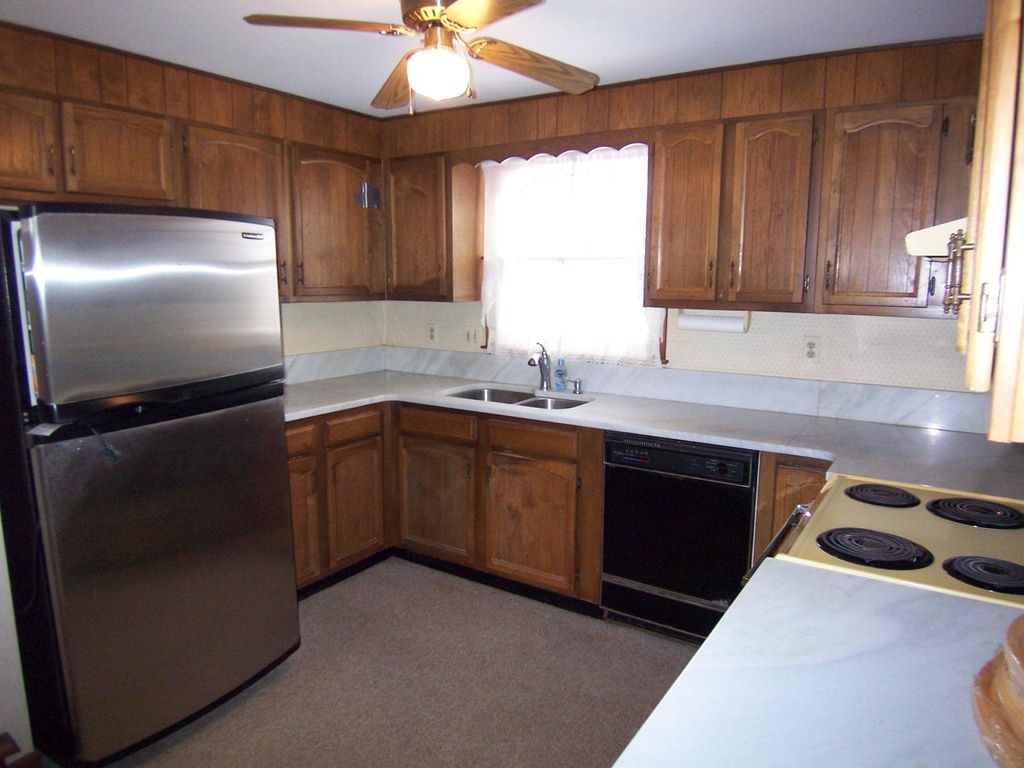 Photo of 18 Century Road, Nashua, NH 03064 (MLS # 5075819)