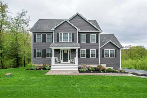 25 Merrill Crossing Bow NH 03304