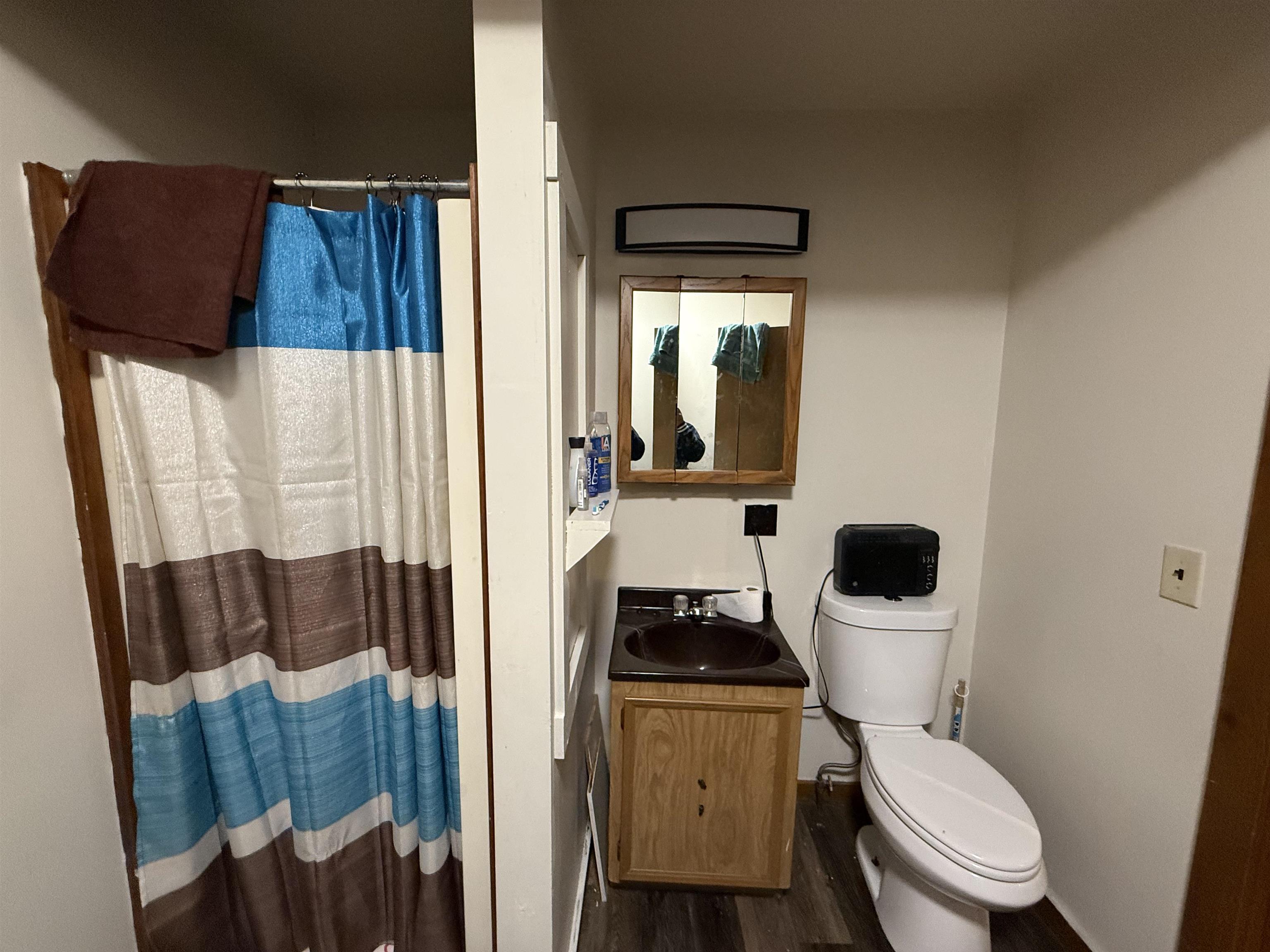 715-717 Giddings Street