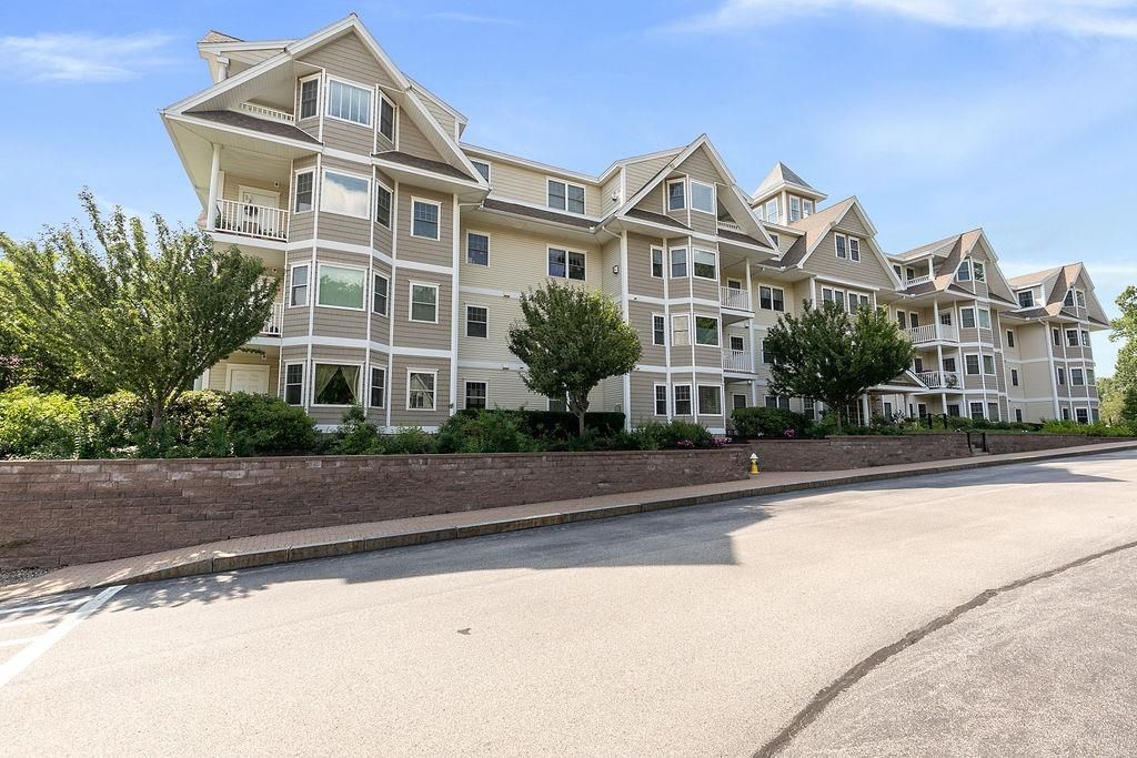 Photo of 1 Sterling Hill Lane #135, Exeter, NH 03833 (MLS # 5081188)