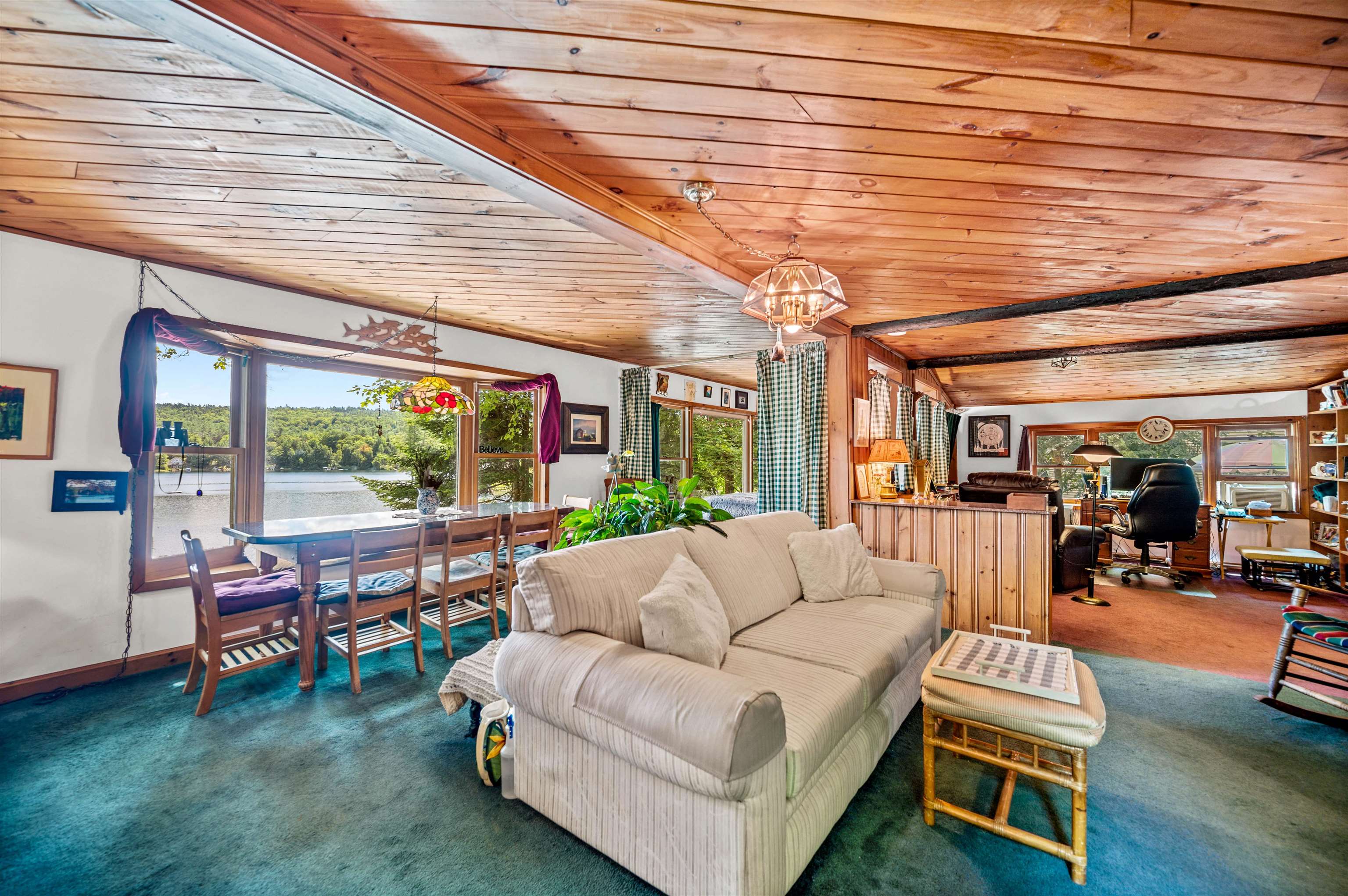 85 Upper Herricks Cove Road