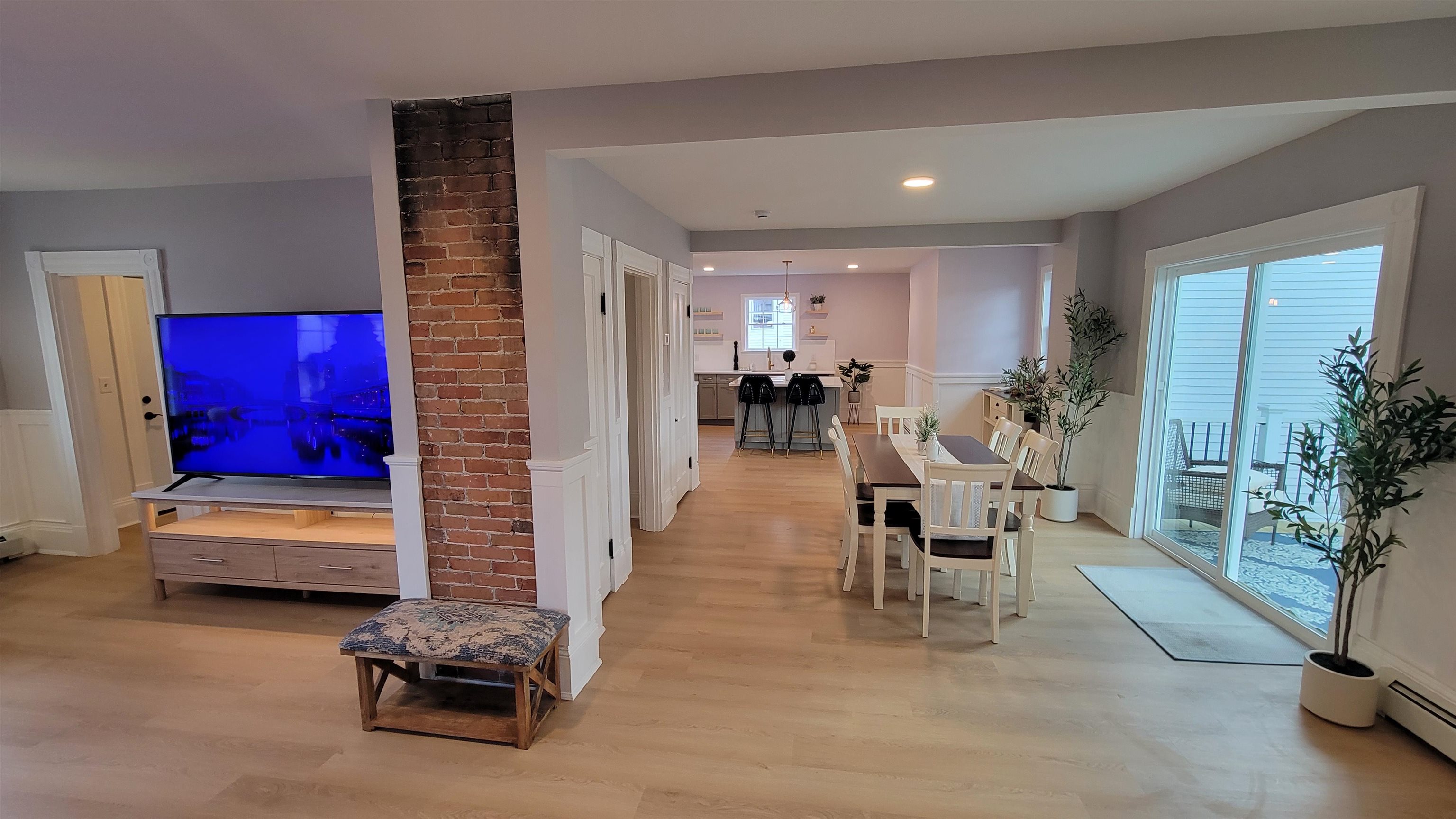 Ashland, New Hampshire 03217, United States, 3 Bedrooms Bedrooms, ,2 BathroomsBathrooms,Residential,Active,31760