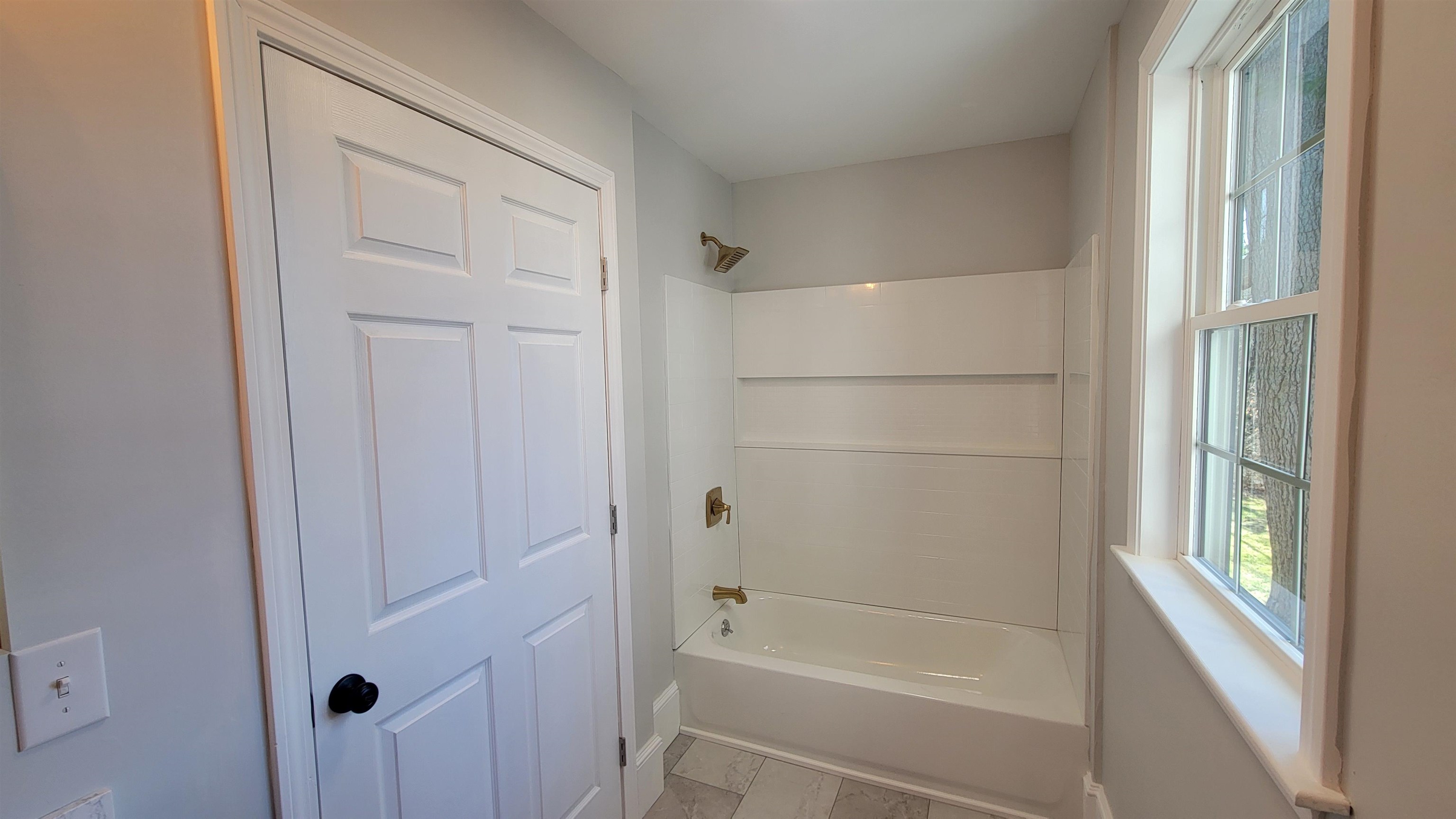 Ashland, New Hampshire 03217, United States, 3 Bedrooms Bedrooms, ,2 BathroomsBathrooms,Residential,Active,31760