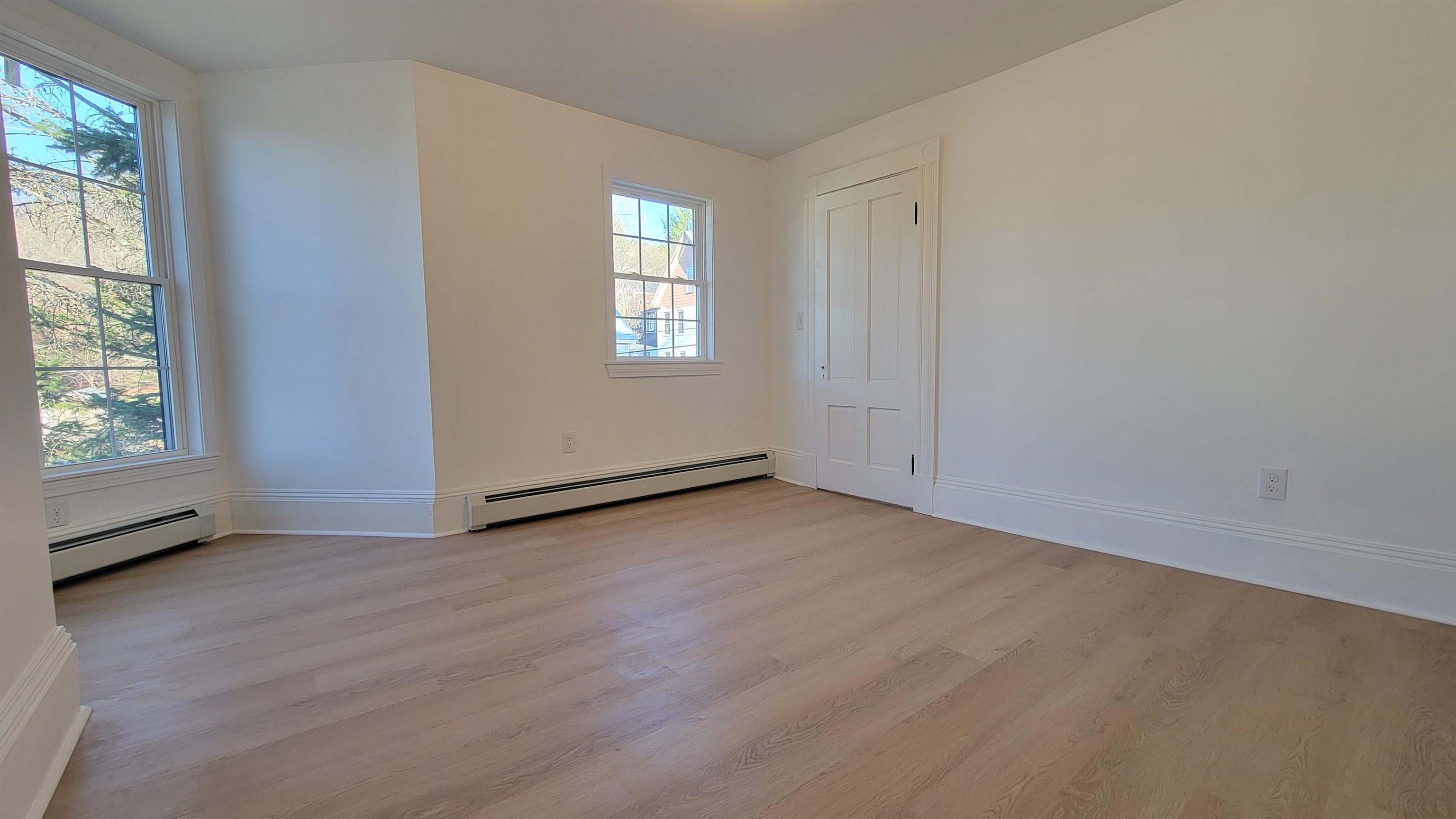 Ashland, New Hampshire 03217, United States, 3 Bedrooms Bedrooms, ,2 BathroomsBathrooms,Residential,Active,31760