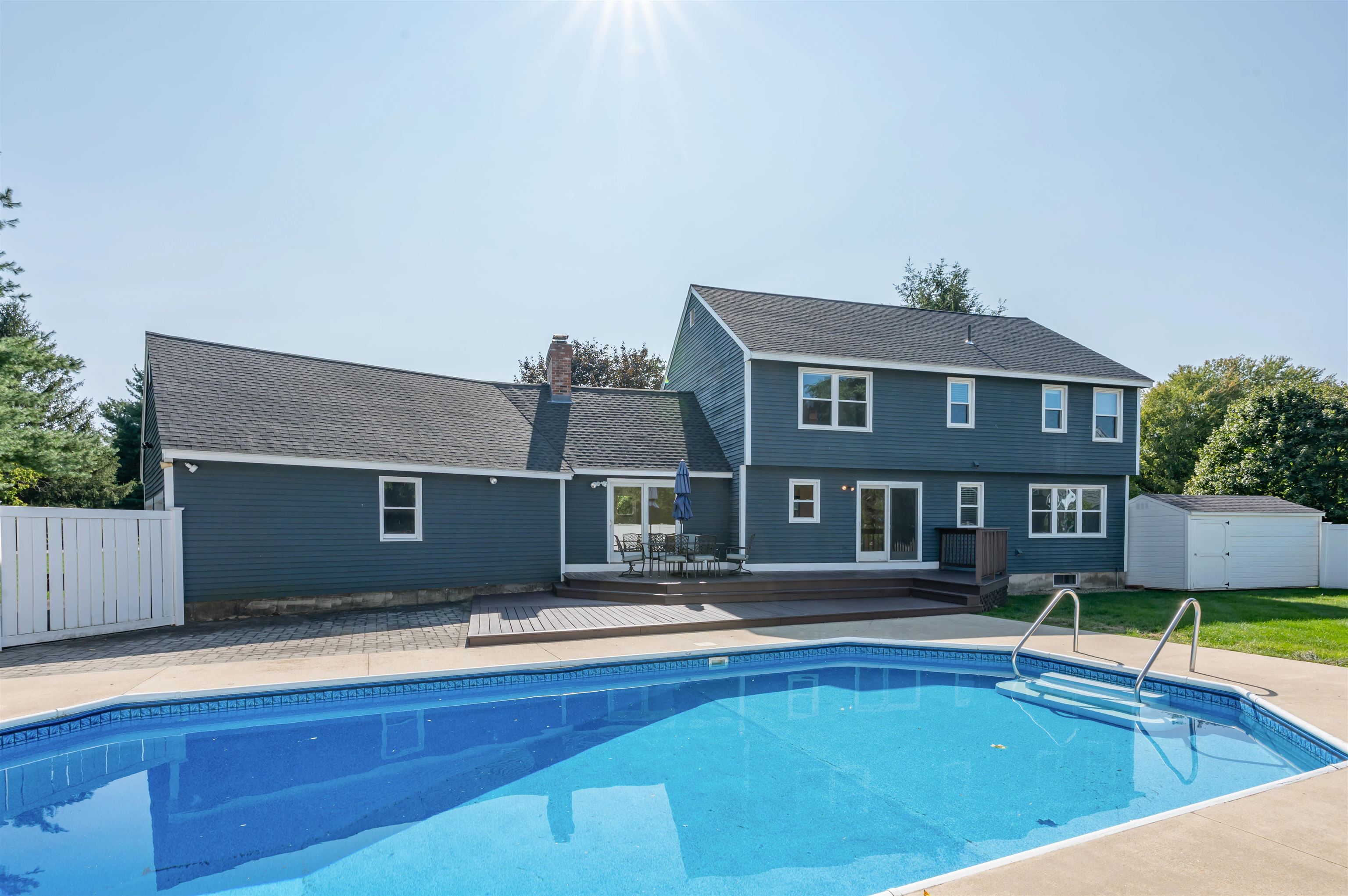 16 Broadview Drive