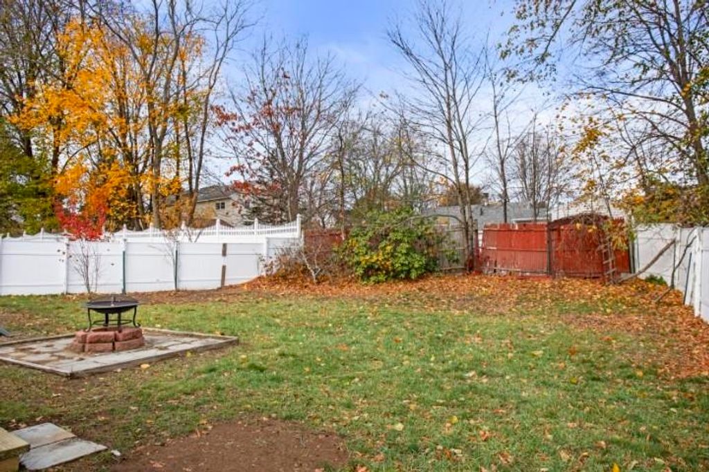 Photo of 7 Hall Court, Portsmouth, NH 03801 (MLS # 5069439)