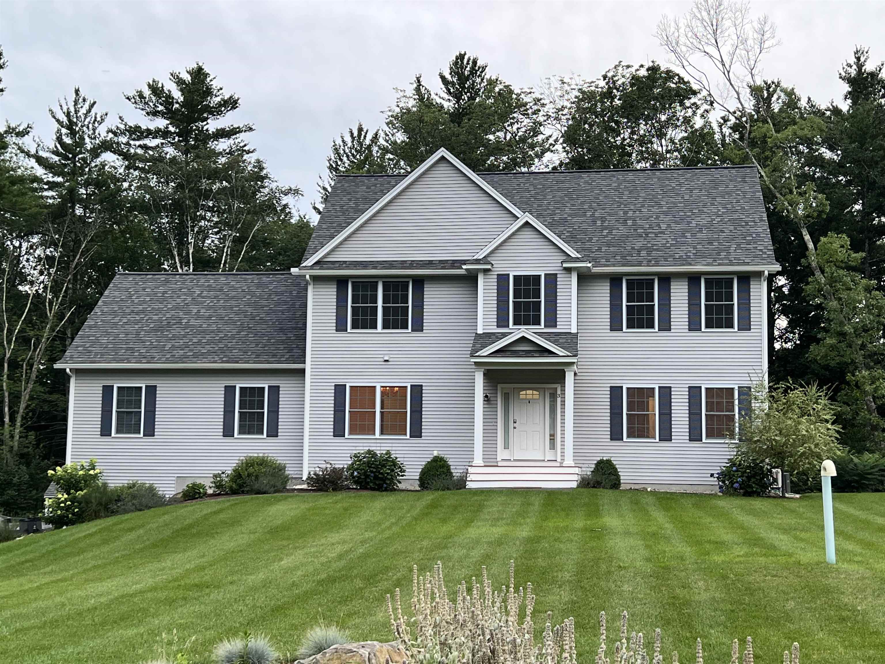 3 Hummingbird Lane