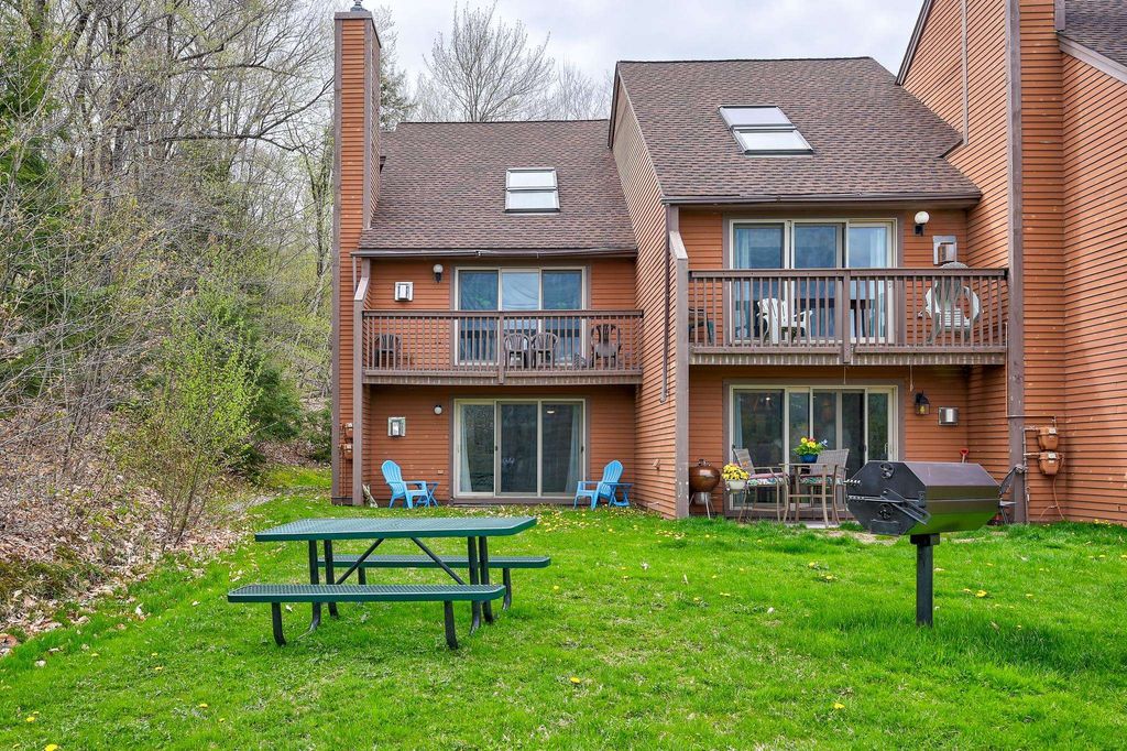 Photo of 37 Nordic Village Lane #F37, Bartlett, NH 03812 (MLS # 5089335)