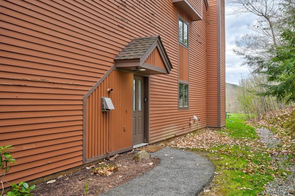 Photo of 37 Nordic Village Lane #F37, Bartlett, NH 03812 (MLS # 5089335)