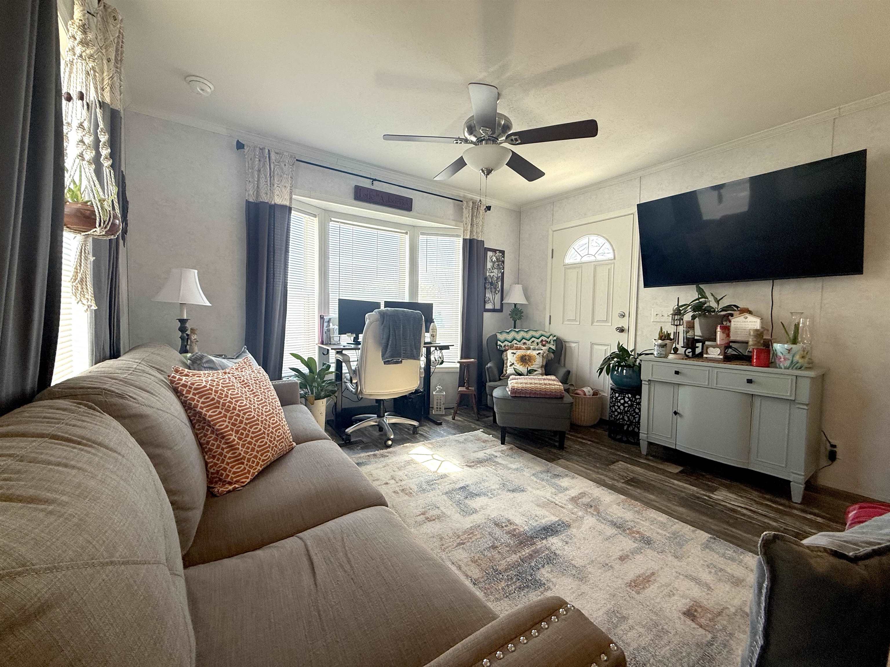 65 Leavitt Road 13