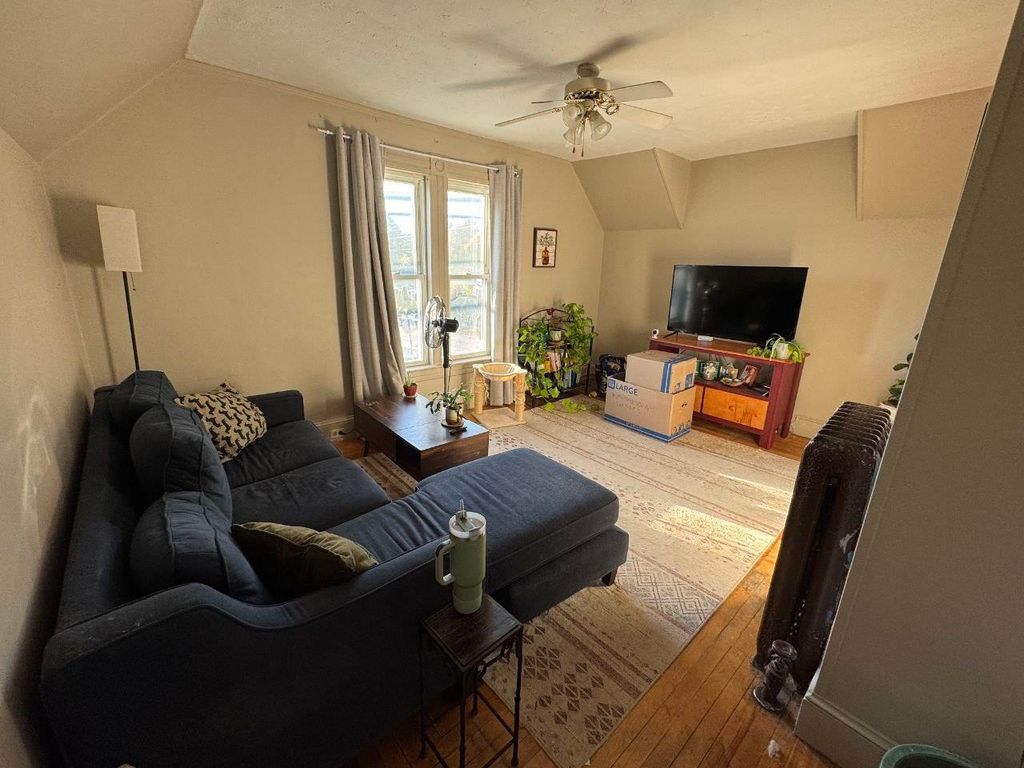 Photo of 107 Russell Street #2, Manchester, NH 03104 (MLS # 5064417)