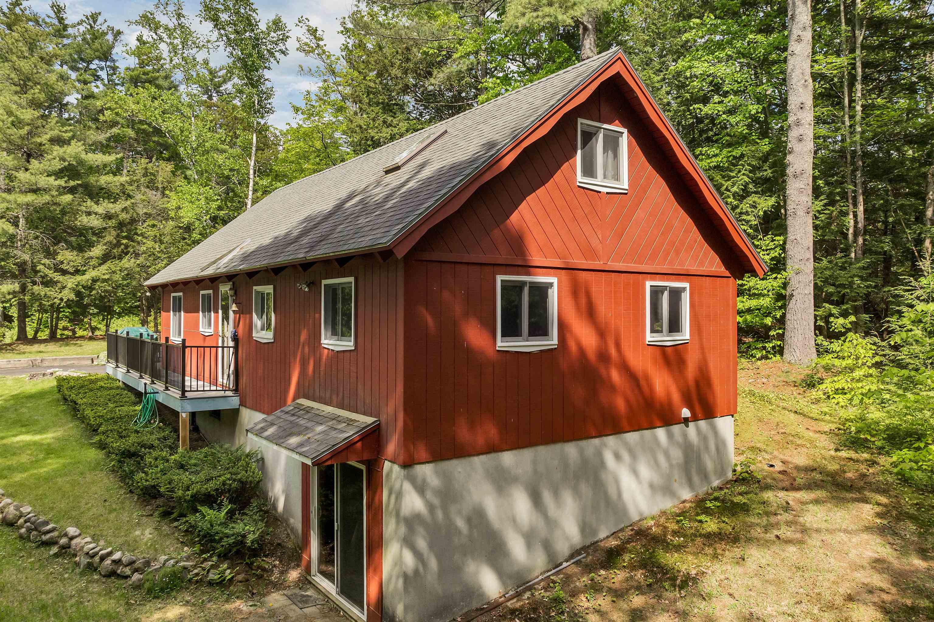 Wakefield, New Hampshire 03872, United States, 2 Bedrooms Bedrooms, ,2 BathroomsBathrooms,Residential,Active,139553