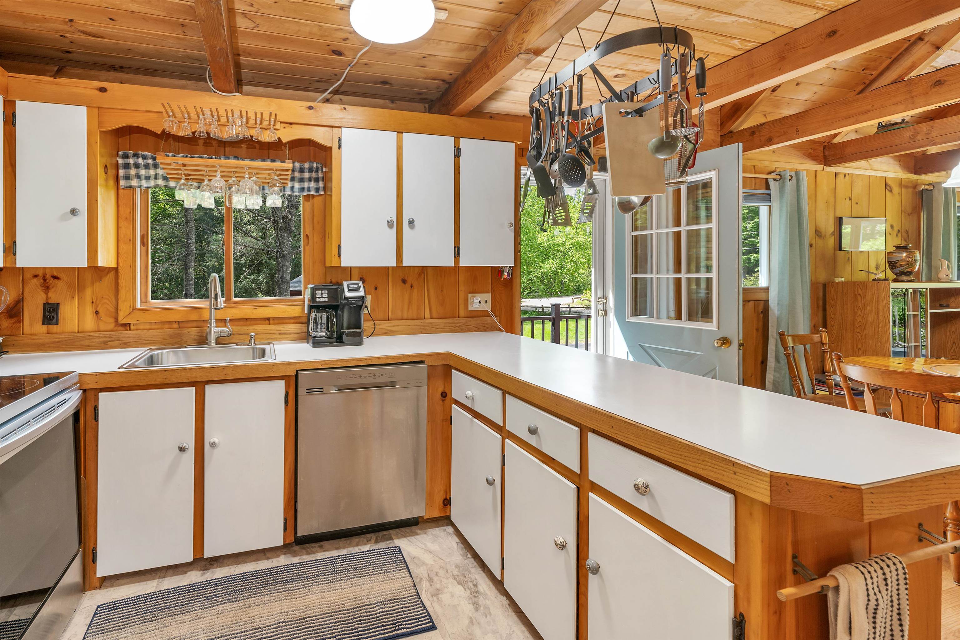 Wakefield, New Hampshire 03872, United States, 2 Bedrooms Bedrooms, ,2 BathroomsBathrooms,Residential,Active,139553