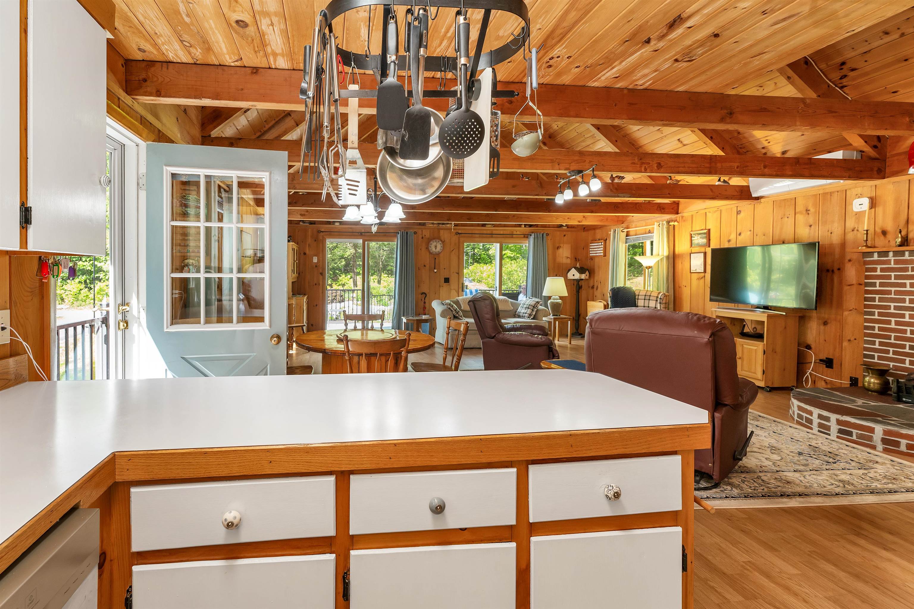 Wakefield, New Hampshire 03872, United States, 2 Bedrooms Bedrooms, ,2 BathroomsBathrooms,Residential,Active,139553