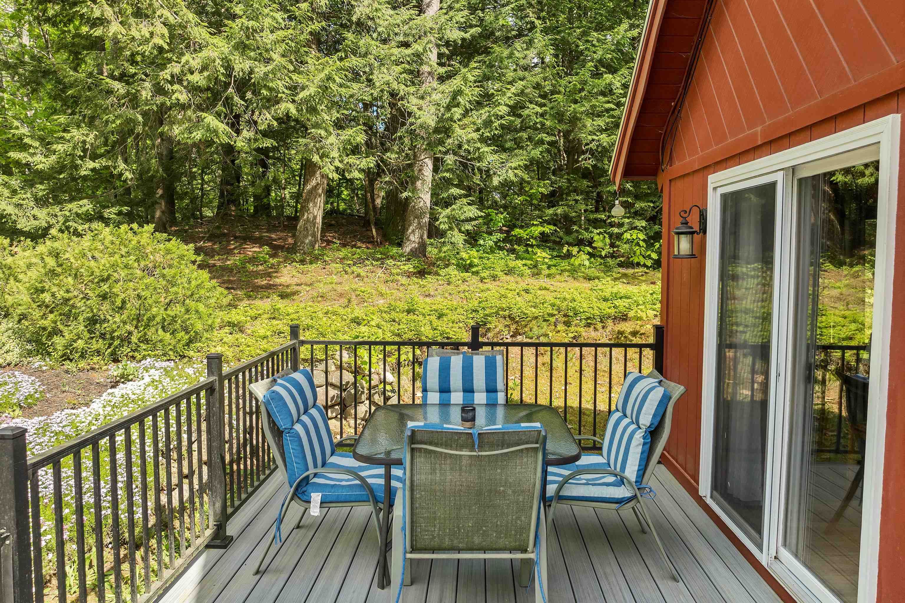 Wakefield, New Hampshire 03872, United States, 2 Bedrooms Bedrooms, ,2 BathroomsBathrooms,Residential,Active,139553