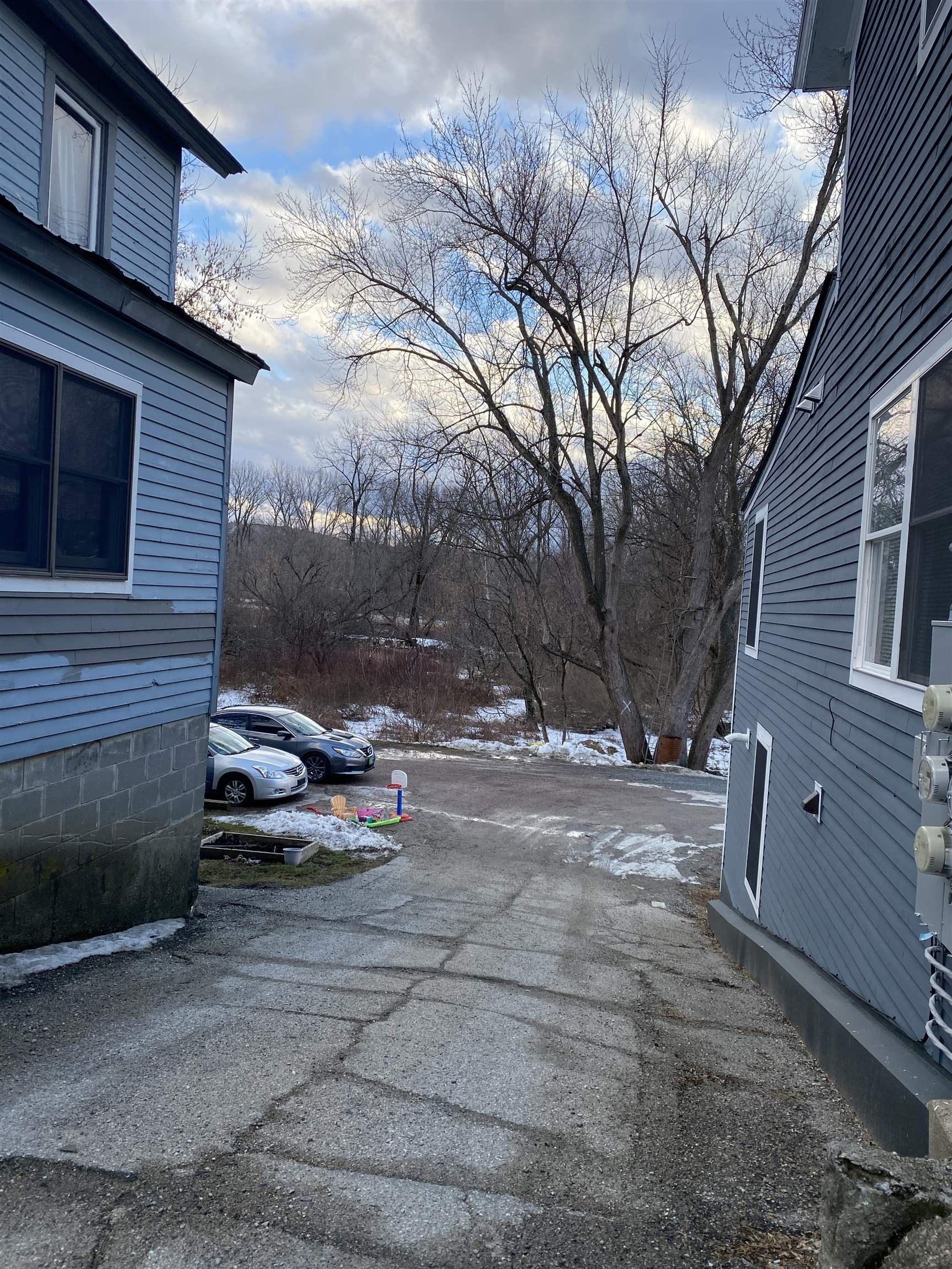 1295 & 1297 Route 149