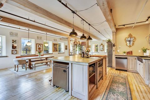 374 Union Street 206 Peterborough NH 03458