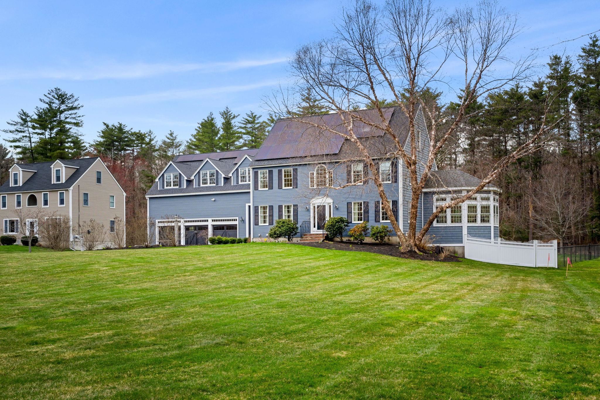 8 Palis Drive