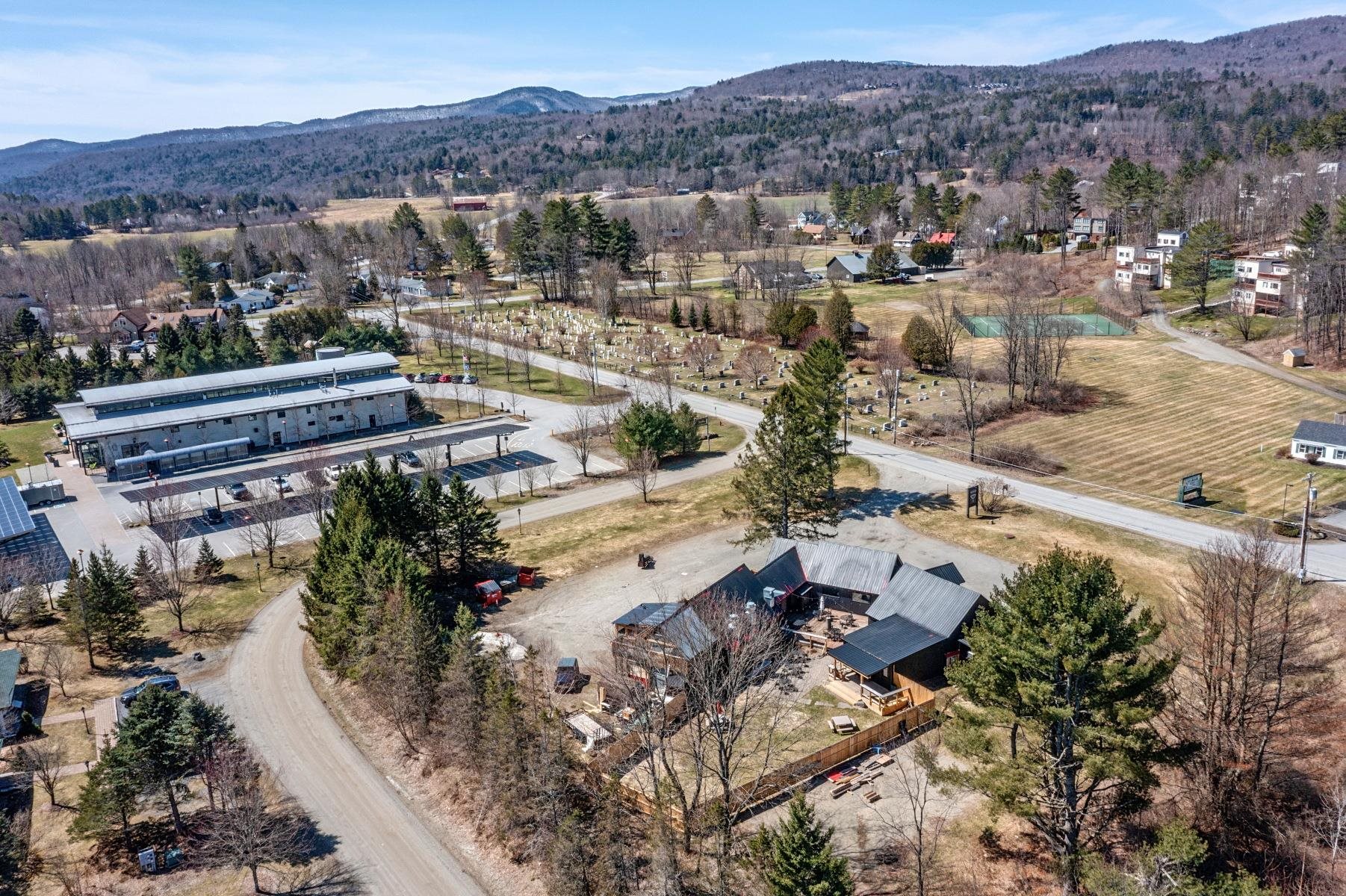 140 Cottage Club Road