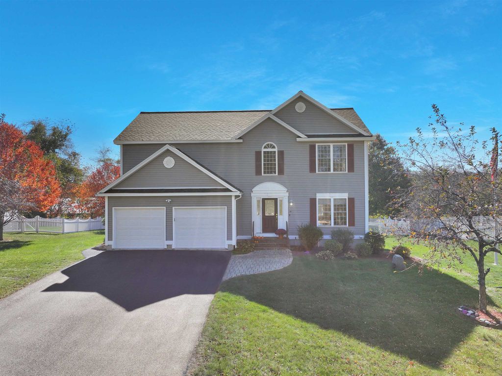 Photo of 16 Summit Road, Bedford, NH 03110 (MLS # 5066704)