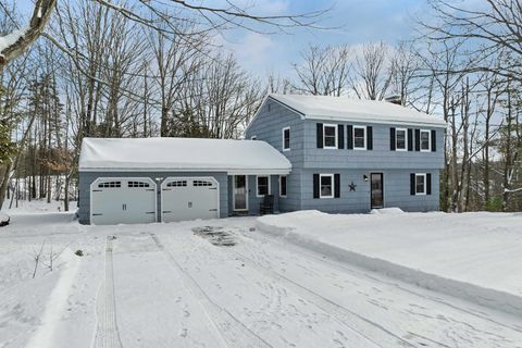 Photo of 38 Lynnewood Road, Laconia, NH 03246 (MLS # 5075438)