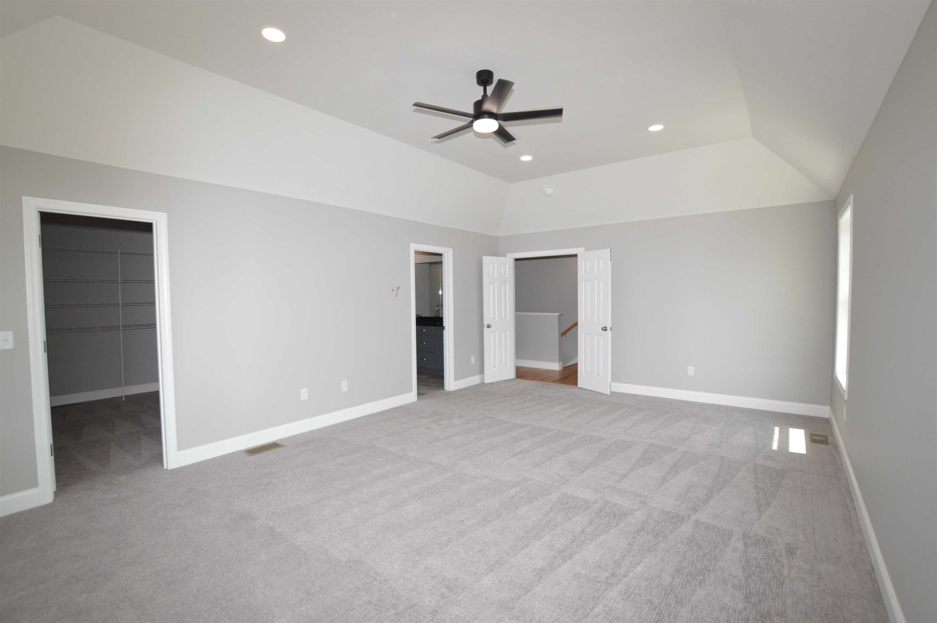 Concord, New Hampshire 03301, United States, 3 Bedrooms Bedrooms, ,3 BathroomsBathrooms,Residential,Active,146737