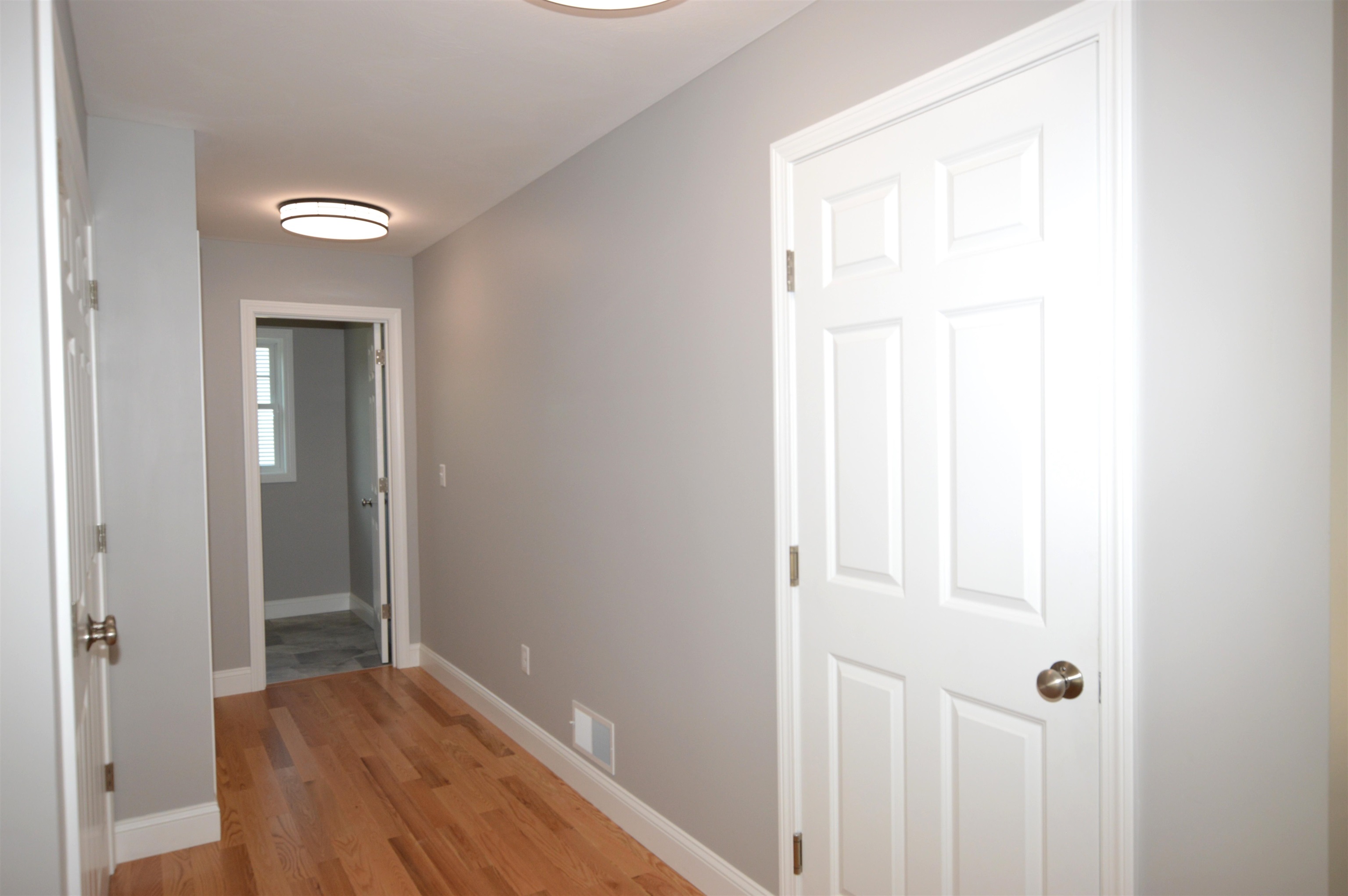 Concord, New Hampshire 03301, United States, 3 Bedrooms Bedrooms, ,3 BathroomsBathrooms,Residential,Active,146737