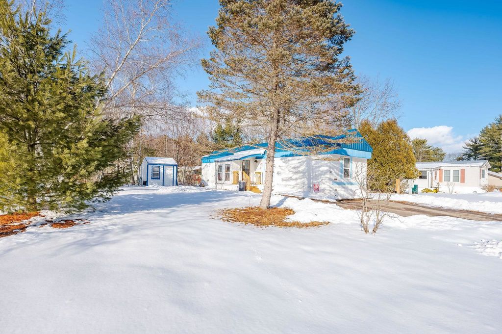 Photo of 42 Trade Wind Lane, Rochester, NH 03867 (MLS # 5074714)