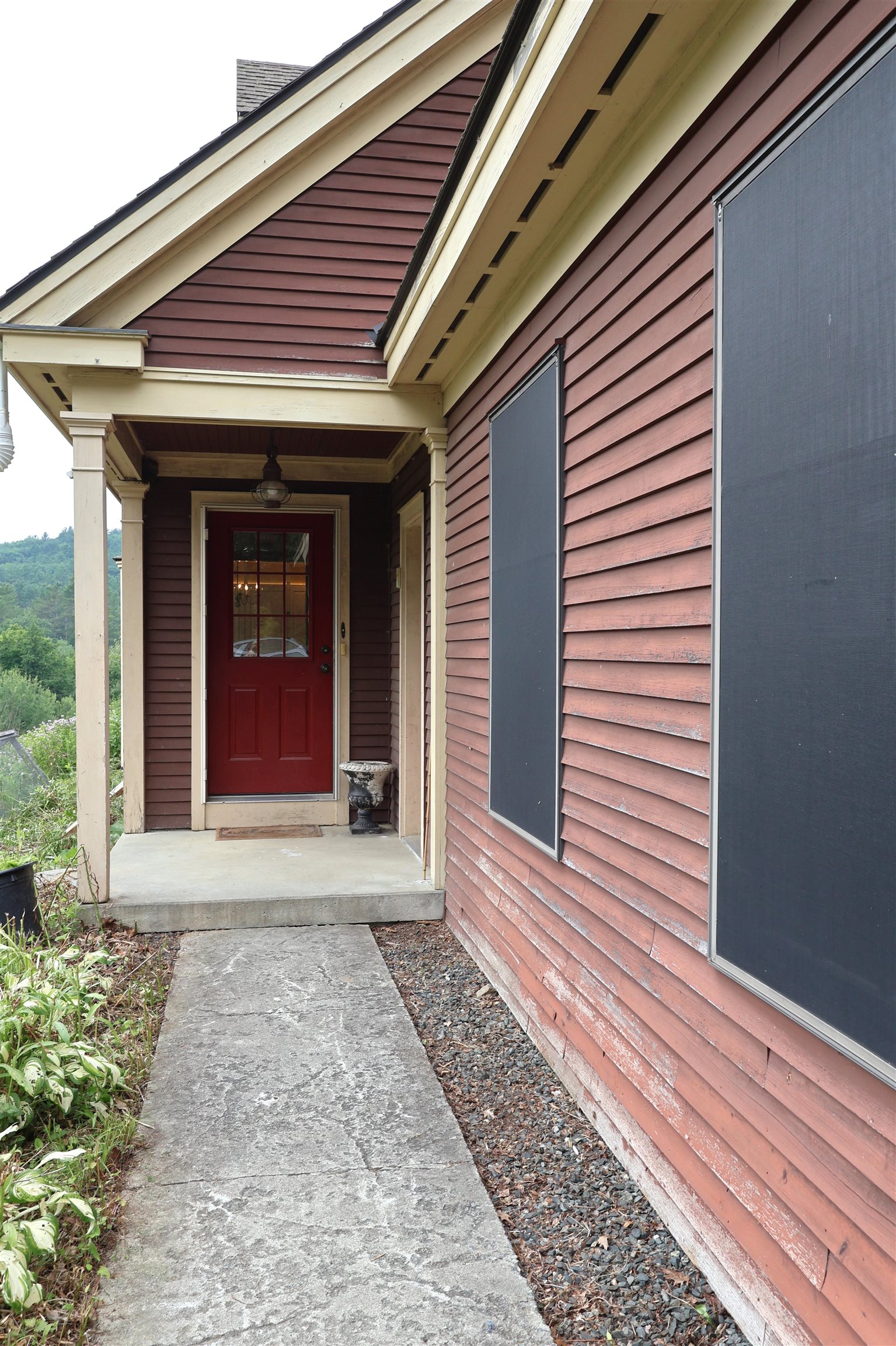 527 Neal Road