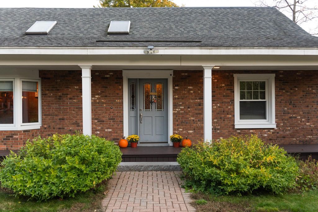 Photo of 356 East Penacook Road, Hopkinton, NH 03229 (MLS # 5066388)