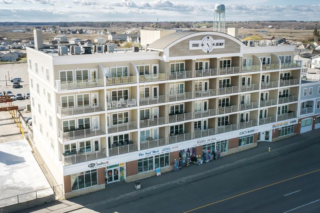 Photo of 275 Ocean Boulevard #303, Hampton, NH 03842 (MLS # 5084548)