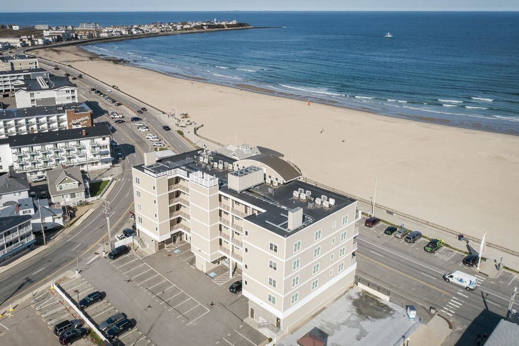 Photo of 275 Ocean Boulevard #303, Hampton, NH 03842 (MLS # 5084548)