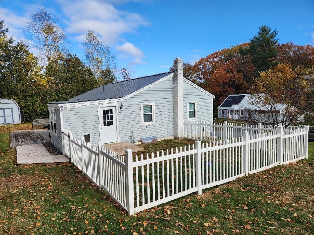 Photo of 7 Memorial Drive, Claremont, NH 03743 (MLS # 5067490)
