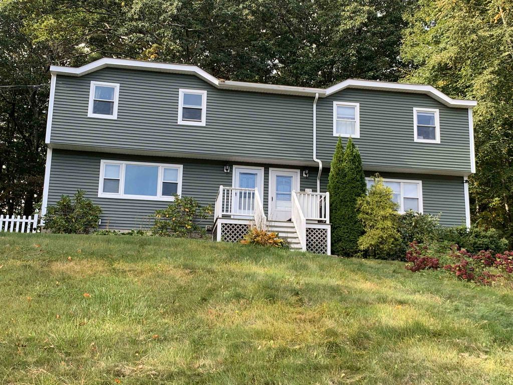 Photo of 6 Upper Road, Plaistow, NH 03865 (MLS # 5061551)