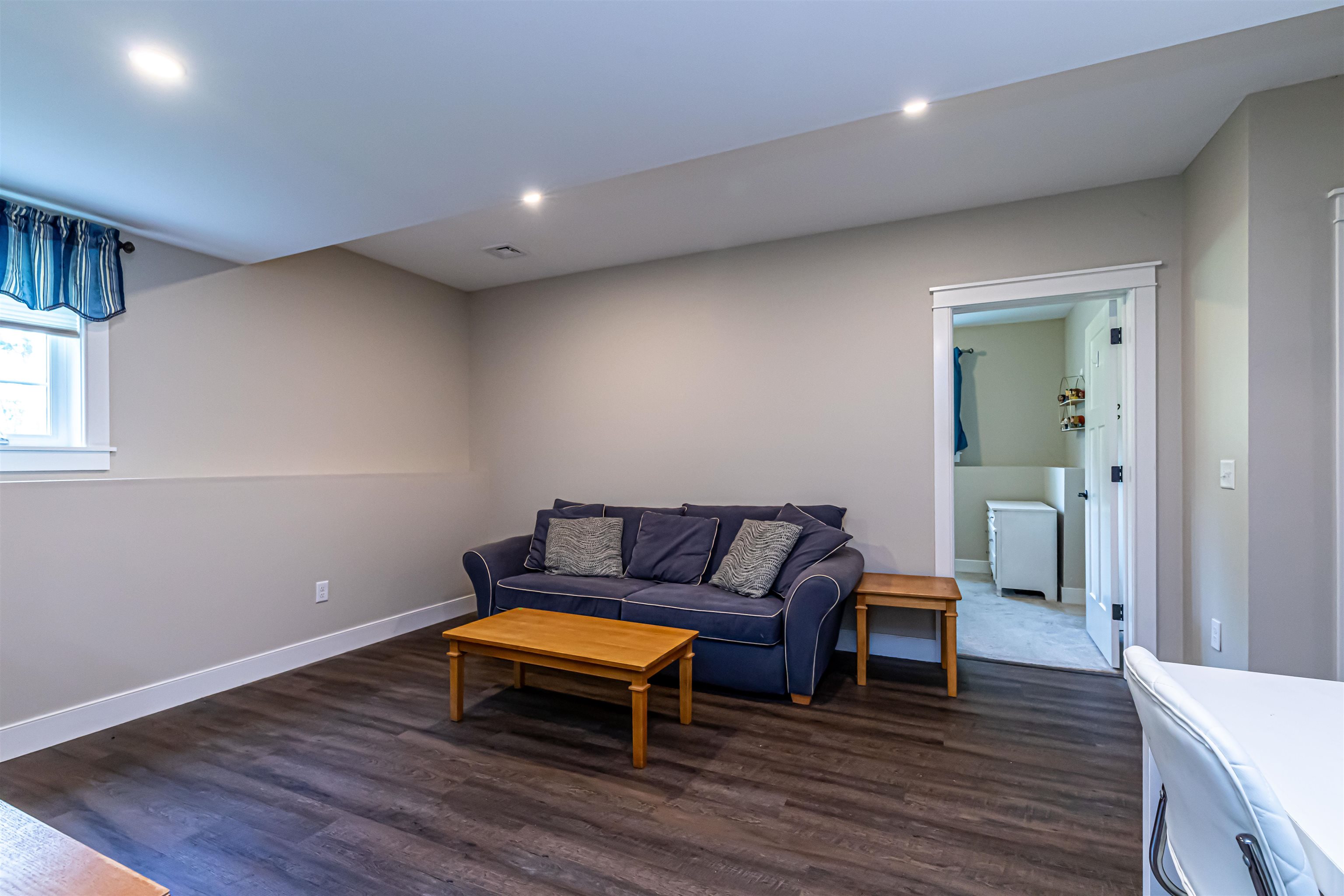 Sandown, New Hampshire 03873, United States, 4 Bedrooms Bedrooms, ,3 BathroomsBathrooms,Residential,Pending,124155