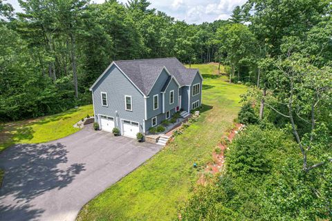 35 Higgins Avenue Sandown NH 03873