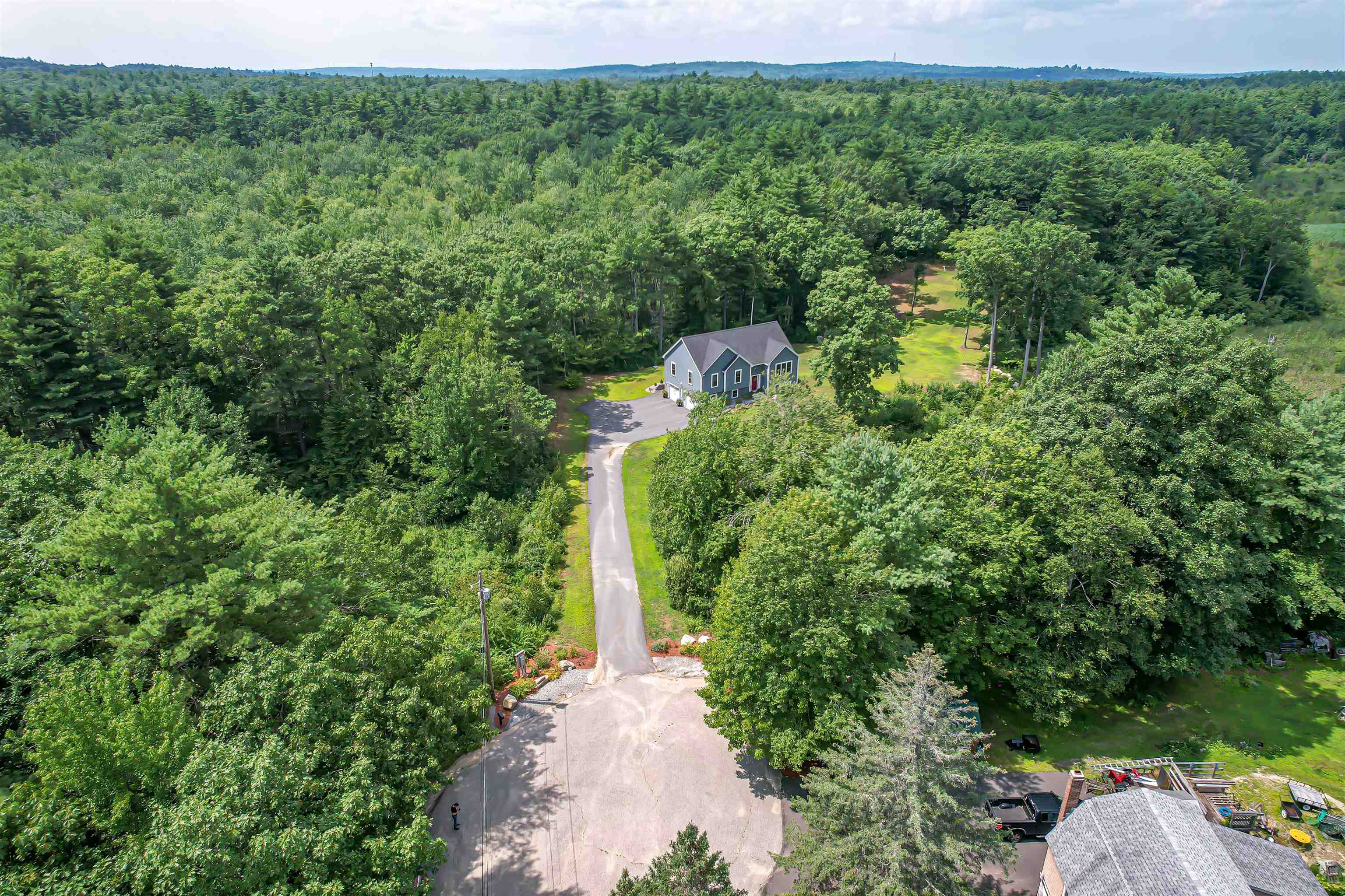 Sandown, New Hampshire 03873, United States, 4 Bedrooms Bedrooms, ,3 BathroomsBathrooms,Residential,Pending,124155