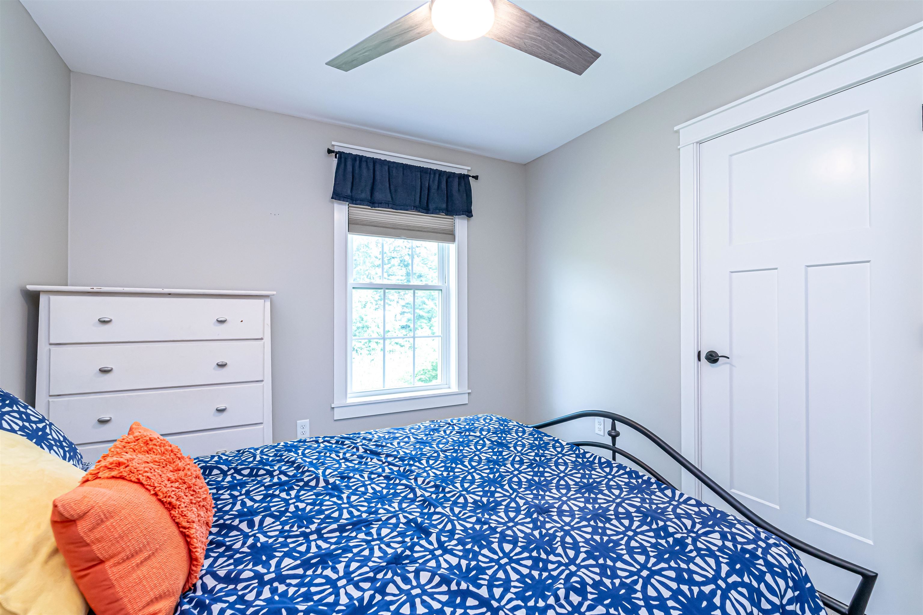 Sandown, New Hampshire 03873, United States, 4 Bedrooms Bedrooms, ,3 BathroomsBathrooms,Residential,Pending,124155