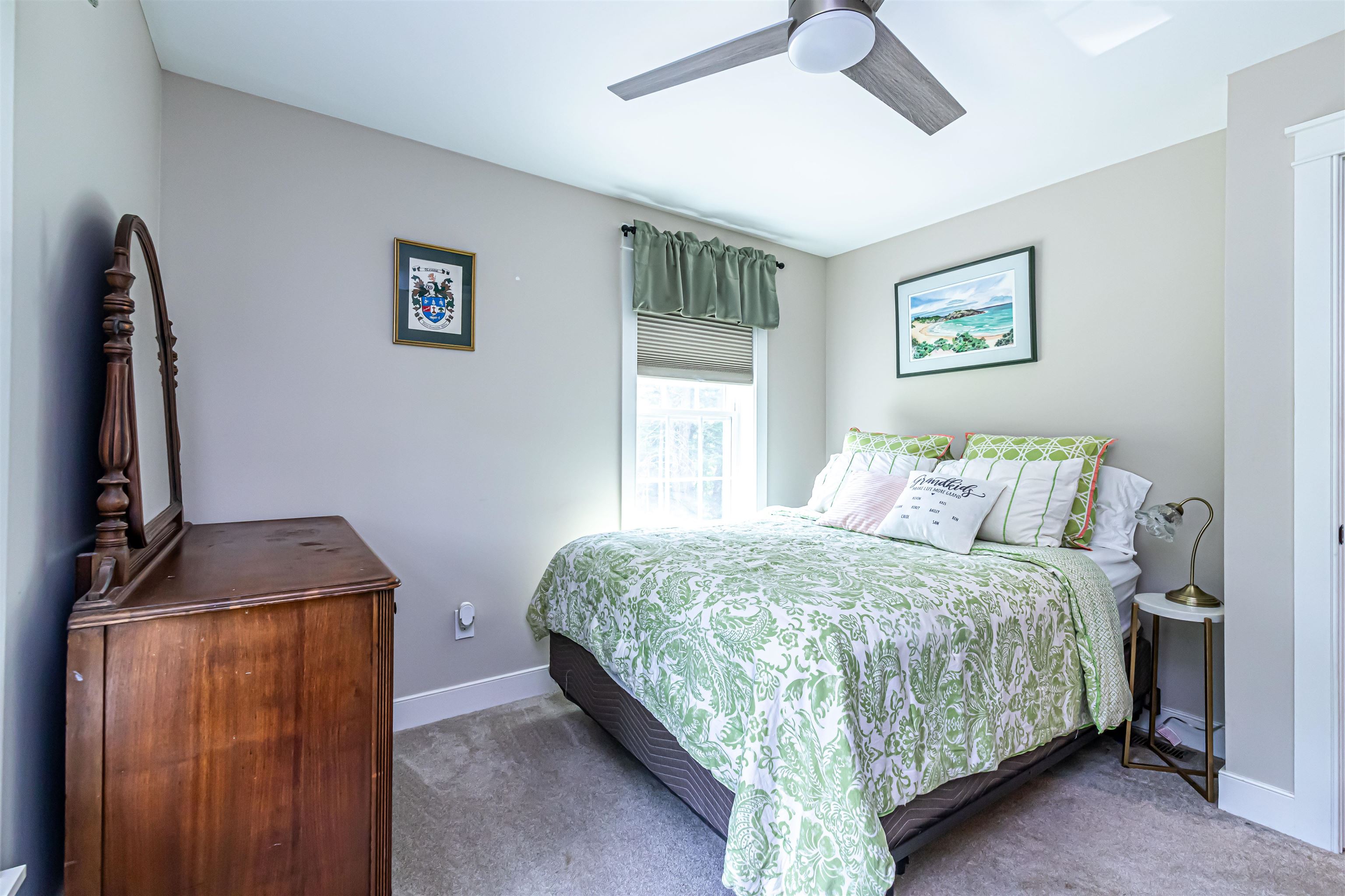 Sandown, New Hampshire 03873, United States, 4 Bedrooms Bedrooms, ,3 BathroomsBathrooms,Residential,Pending,124155