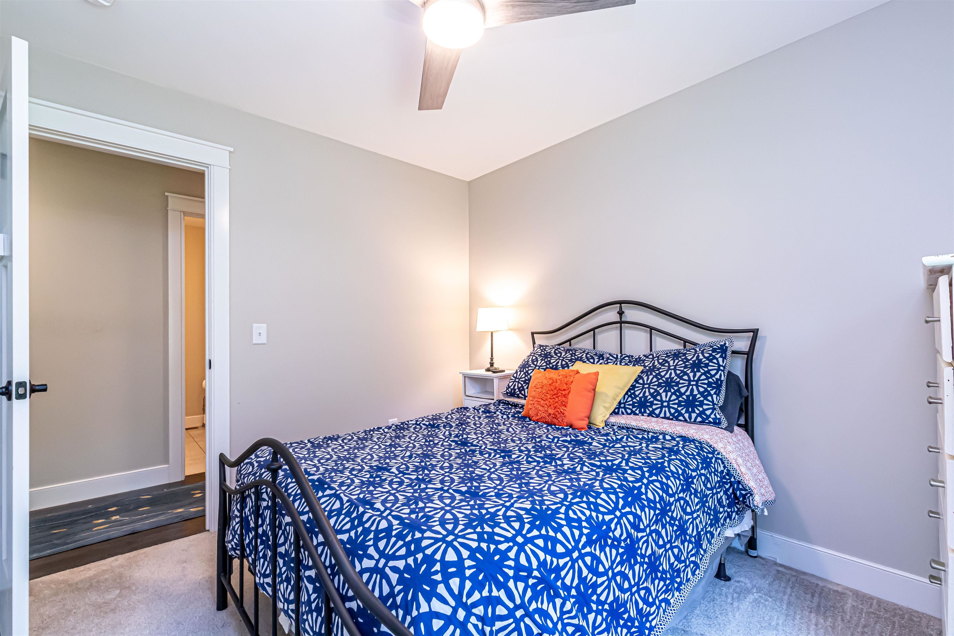 Sandown, New Hampshire 03873, United States, 4 Bedrooms Bedrooms, ,3 BathroomsBathrooms,Residential,Pending,124155