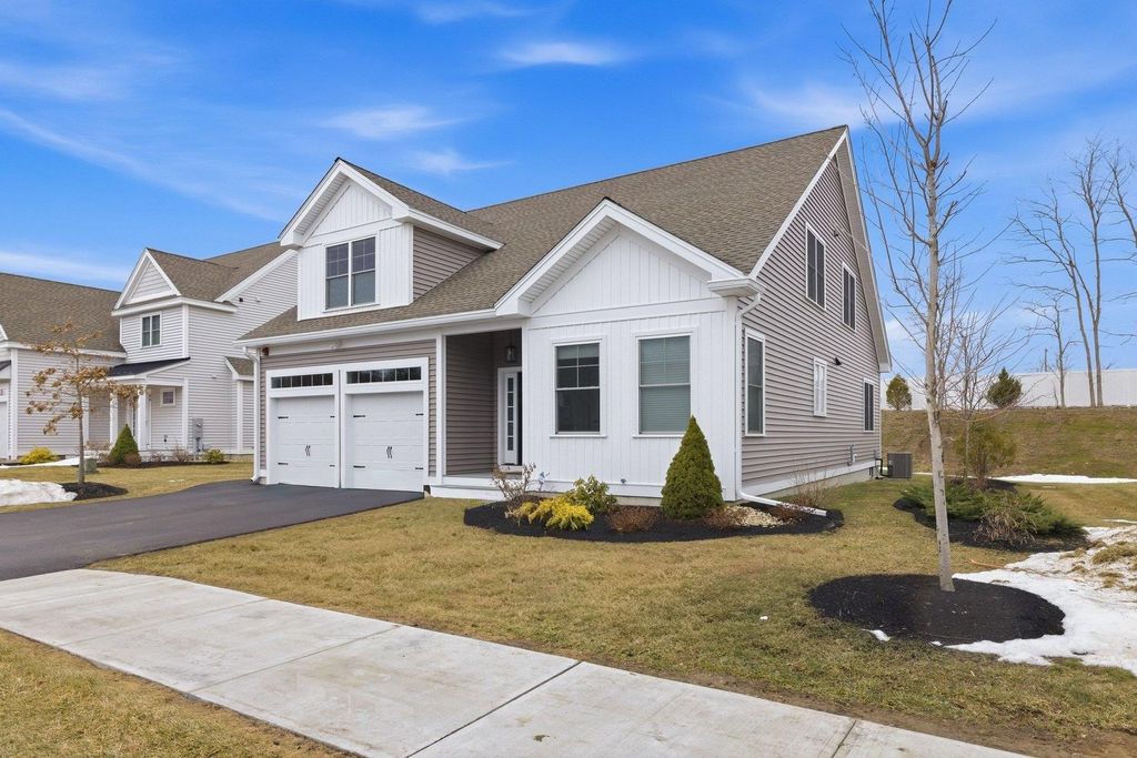 Photo of 40 Sage Lane, Portsmouth, NH 03801 (MLS # 5081616)