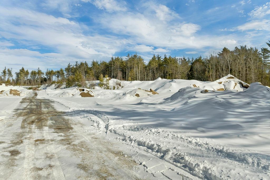 Photo of 65 Archers Pond Road, Ossipee, NH 03864 (MLS # 5078314)